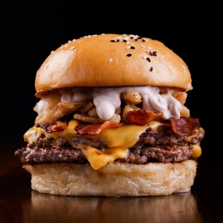 CRISPY ONION BURGER