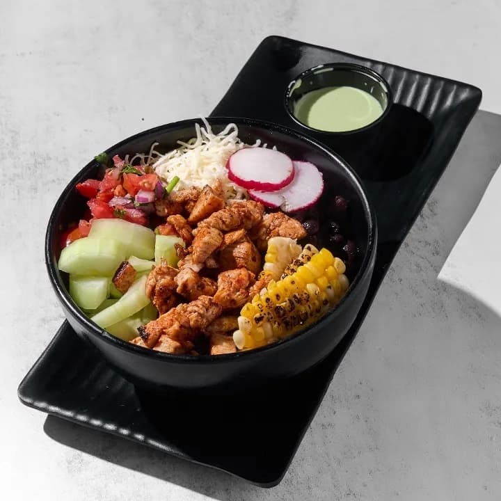 Dona Pepa Salad Bowl