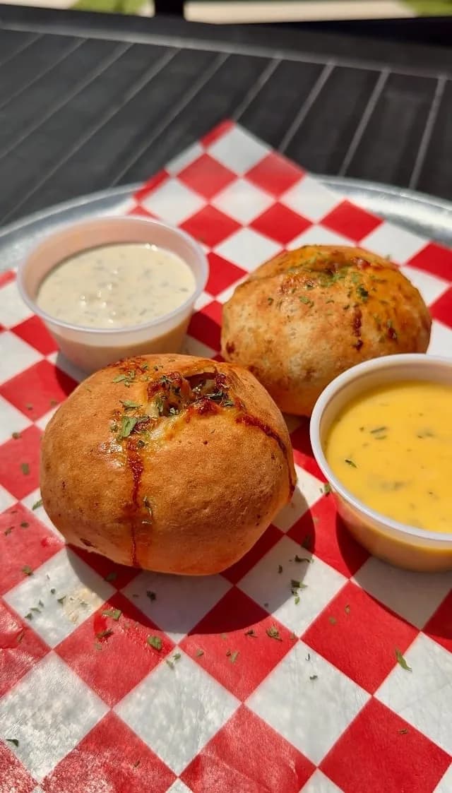 Buffalo Chicken Mac & Cheese Bombs