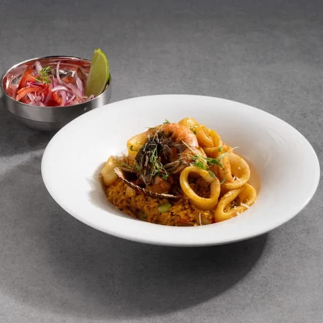 Lunch Arroz con Mariscos