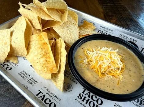 Queso + Chips
