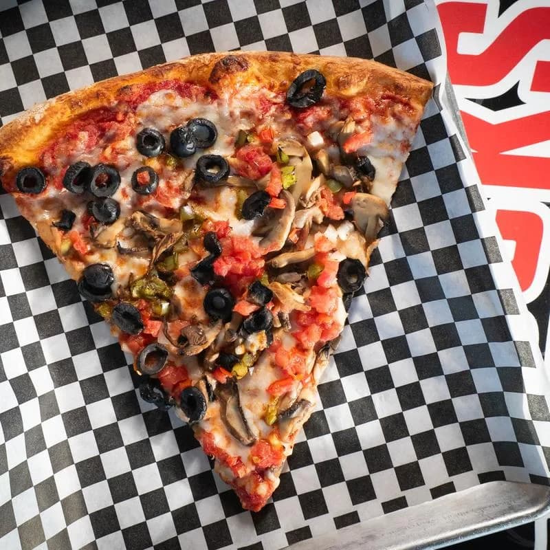 Philly Deluxe Pizza