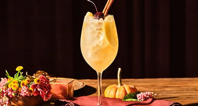 Cinnamon Apple Sangria