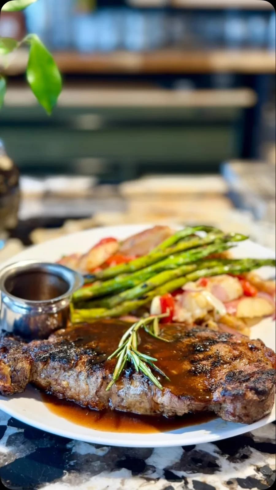 GRILLED ASPARAGUS