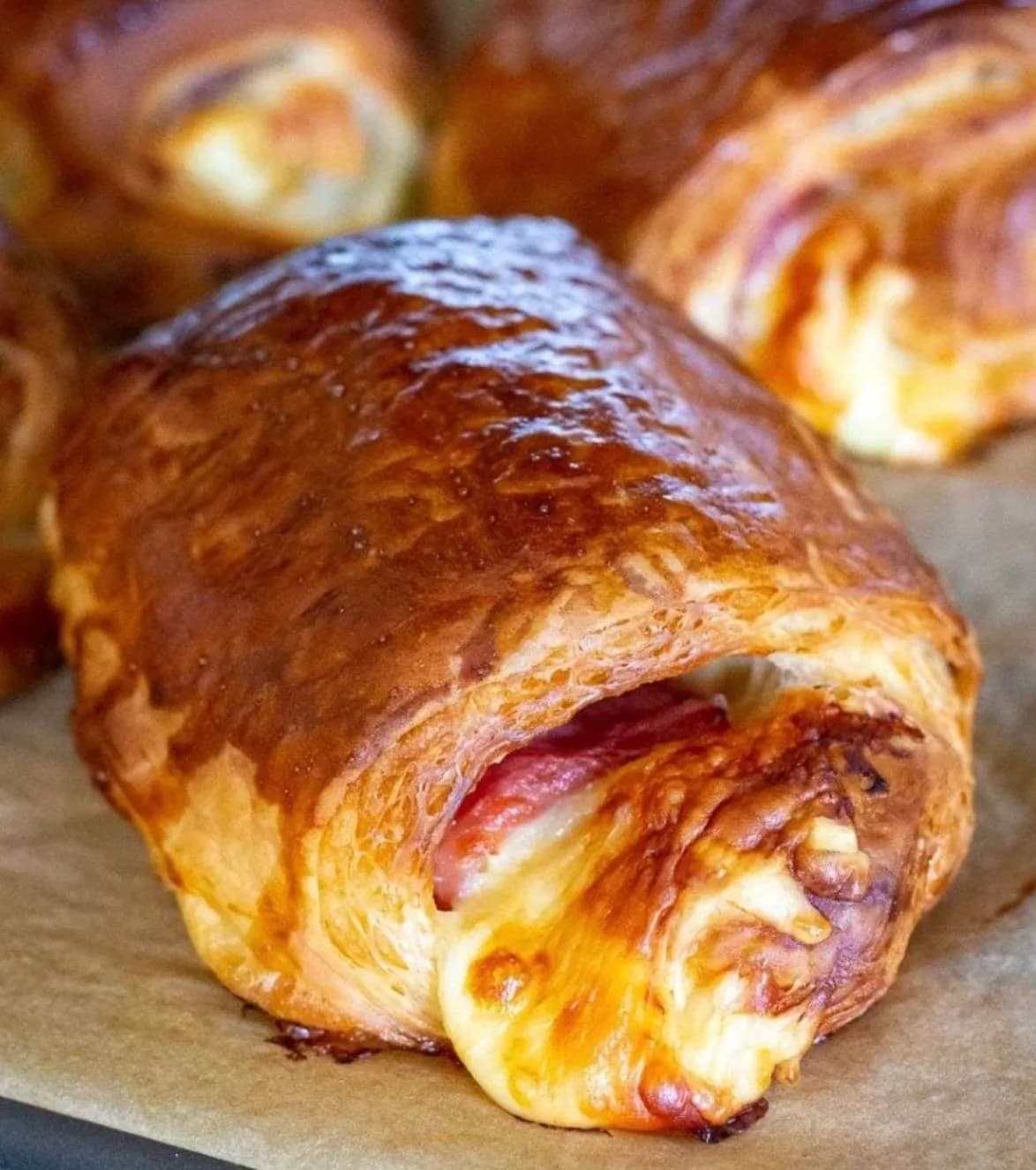 Egg Bacon Cheese Croissant