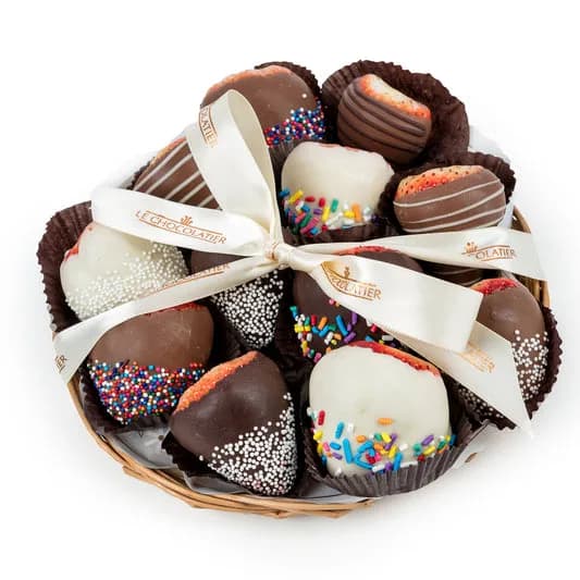 12 Piece Chocolate Dipped Strawberry Platter (Local Delivery Only)