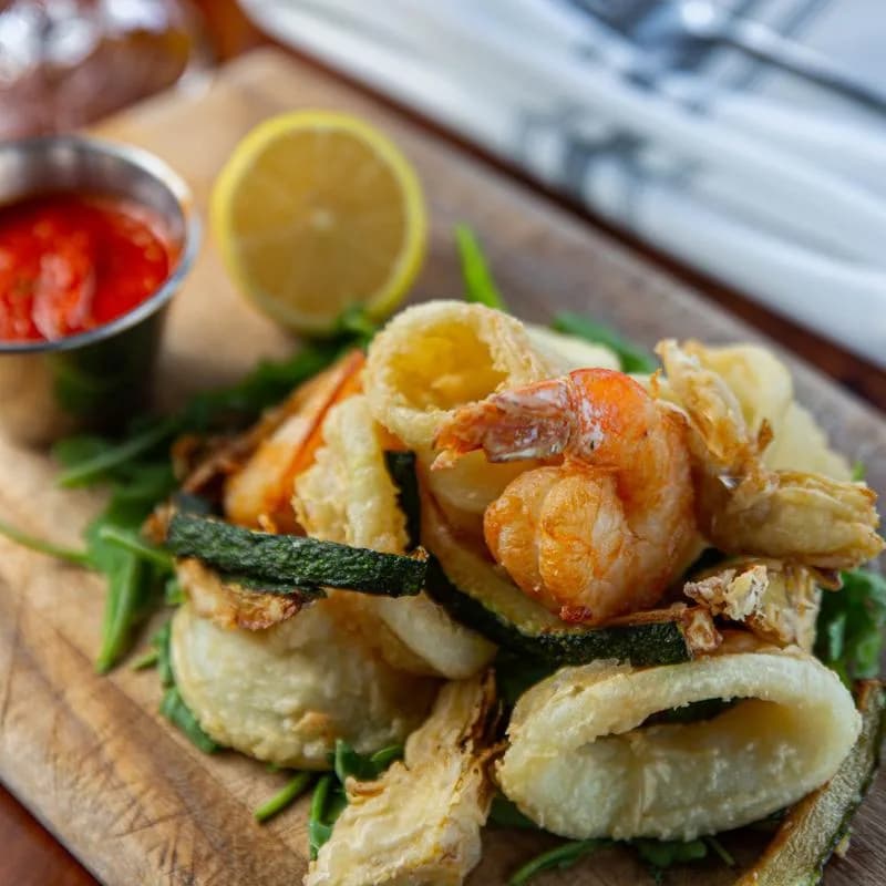 Fried Calamari & Shrimps (SF)