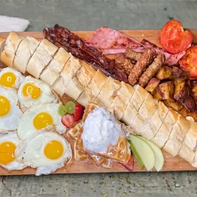 Super Papillon Breakfast Platter