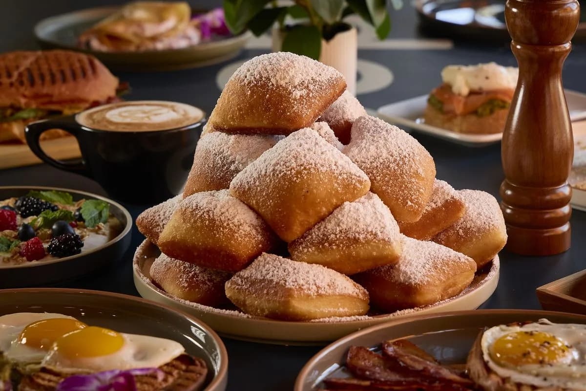 Cafe Fleur – Café & Beignet