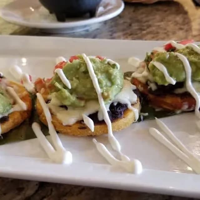 Tostones Rellenos
