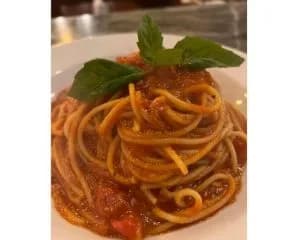 Spaghetti al Pomodoro - Scarpariello