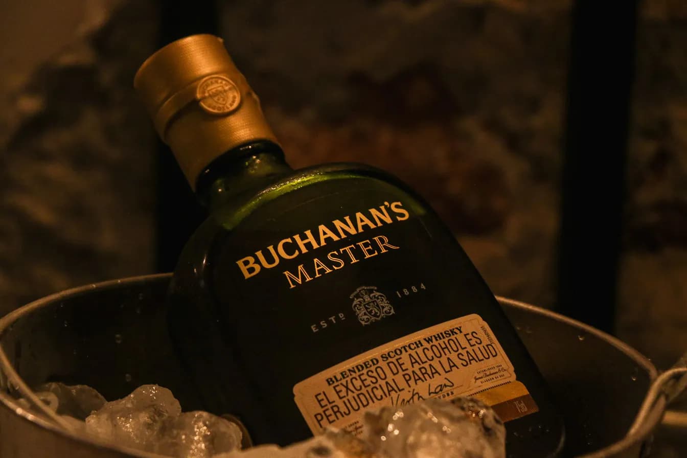 BUCHANANS 12