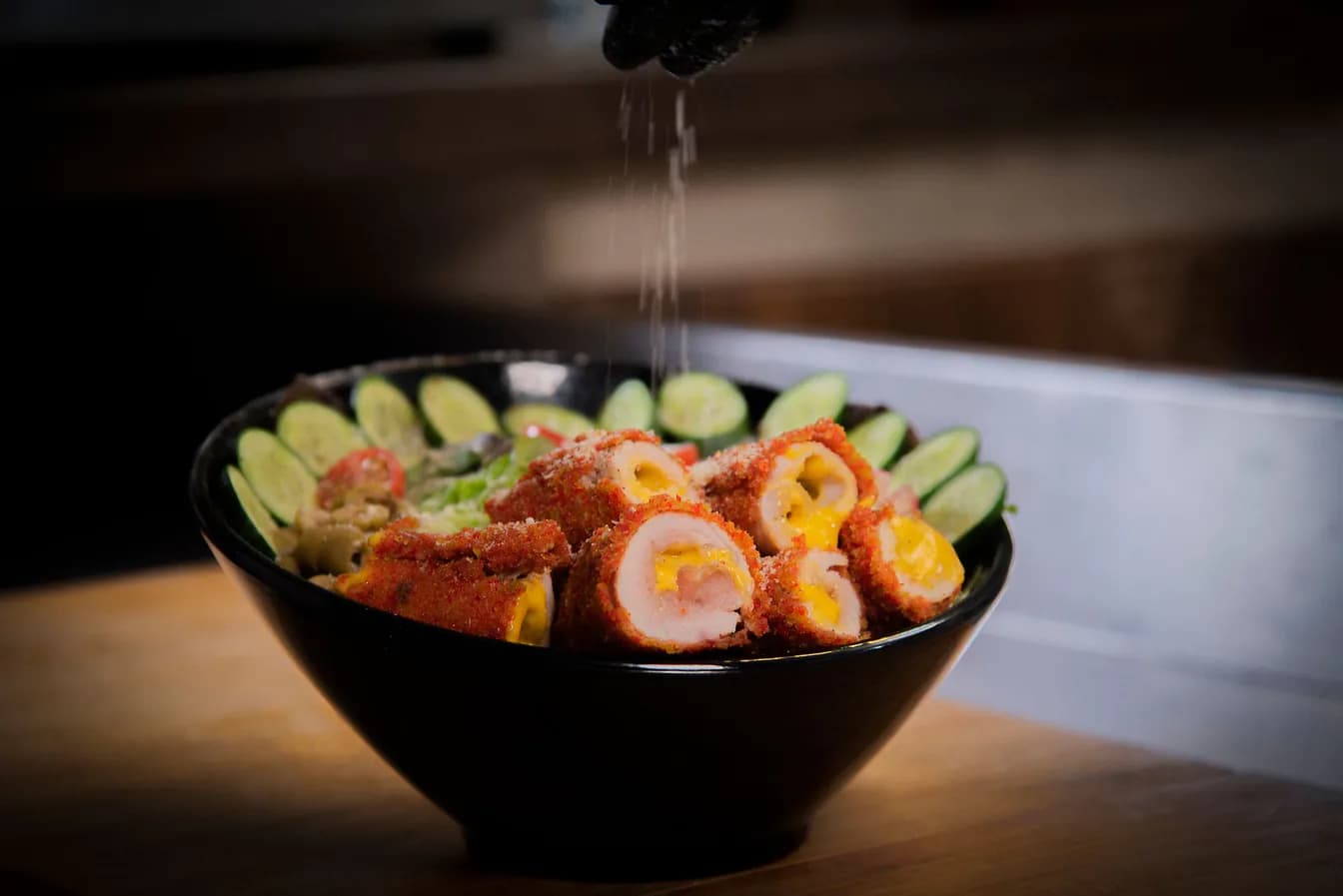 CRUNCH ROLL