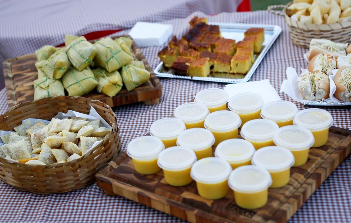Pork Skin with Corn Cake