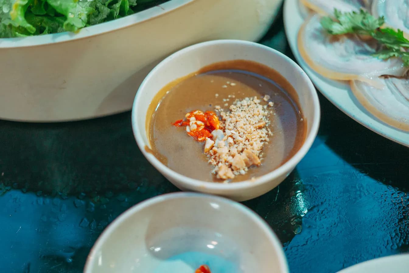 L17 AMAZING PEANUT SAUCE
