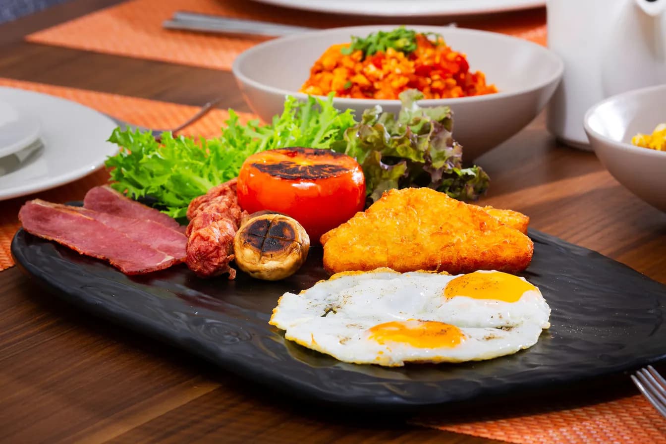 HAM EGG & CHEESE HASHBROWN BOWL