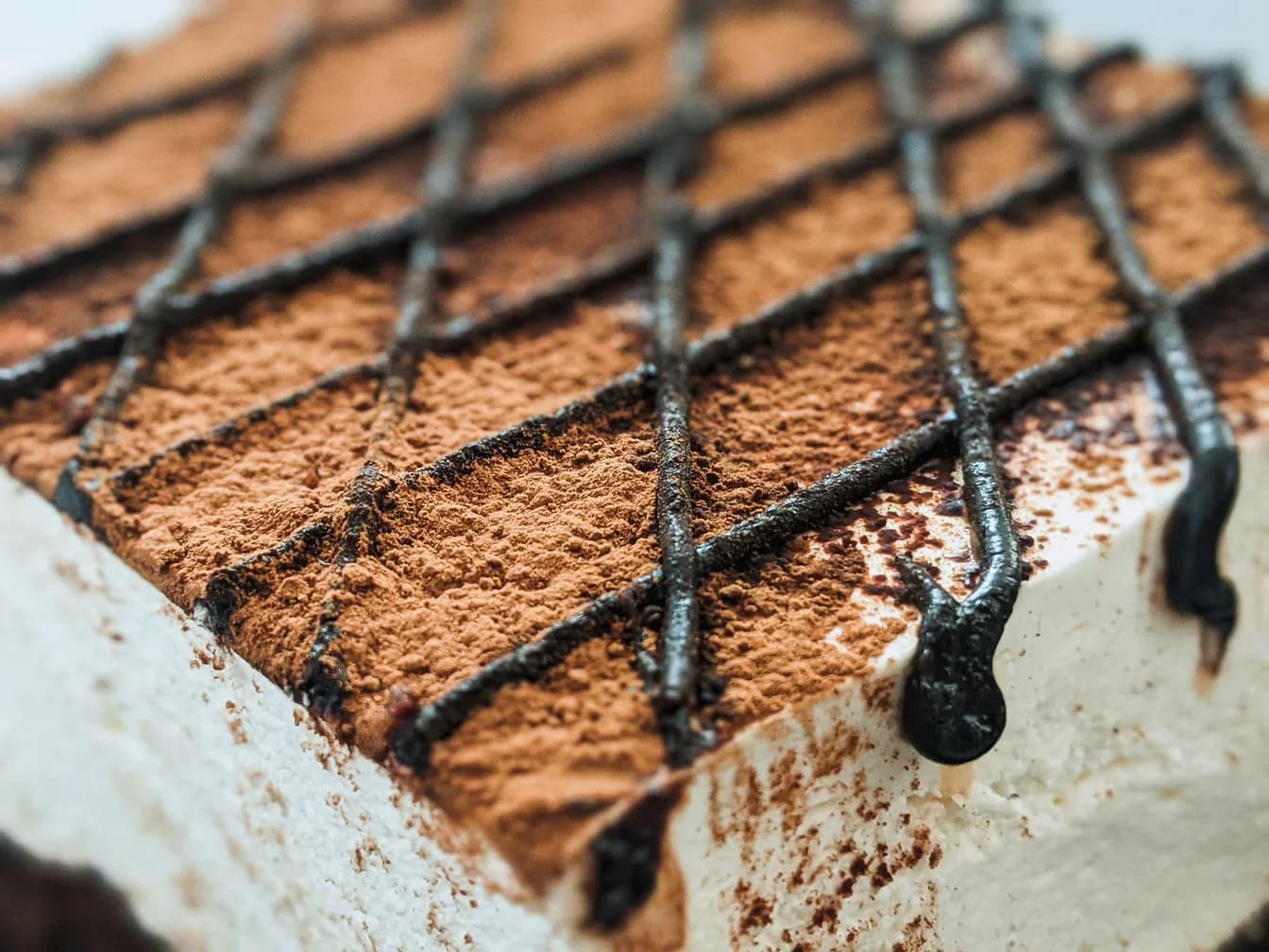 Saint Rosetta, Tiramisu cake