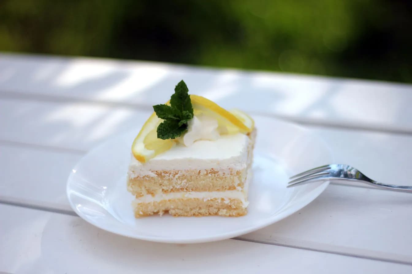 Limoncello Cake