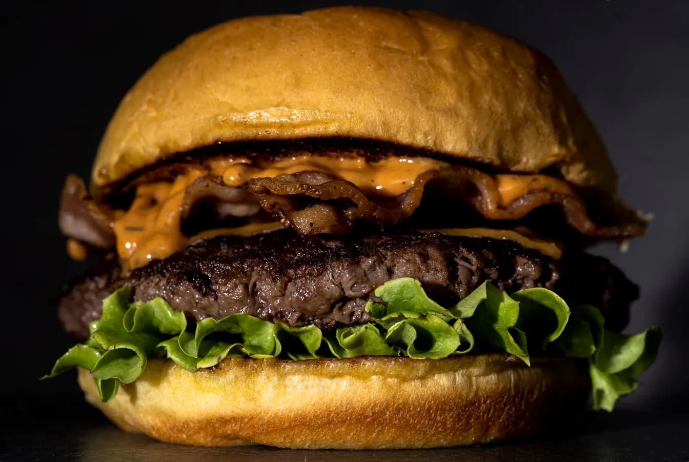 ANGUS 1/4 LBS HAMBURGER WITH BACON