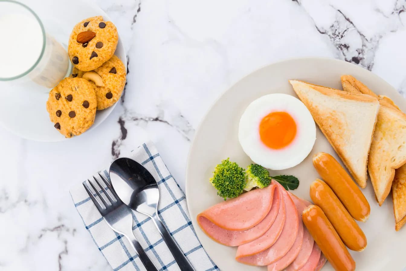 HAM STEAK & EGGS