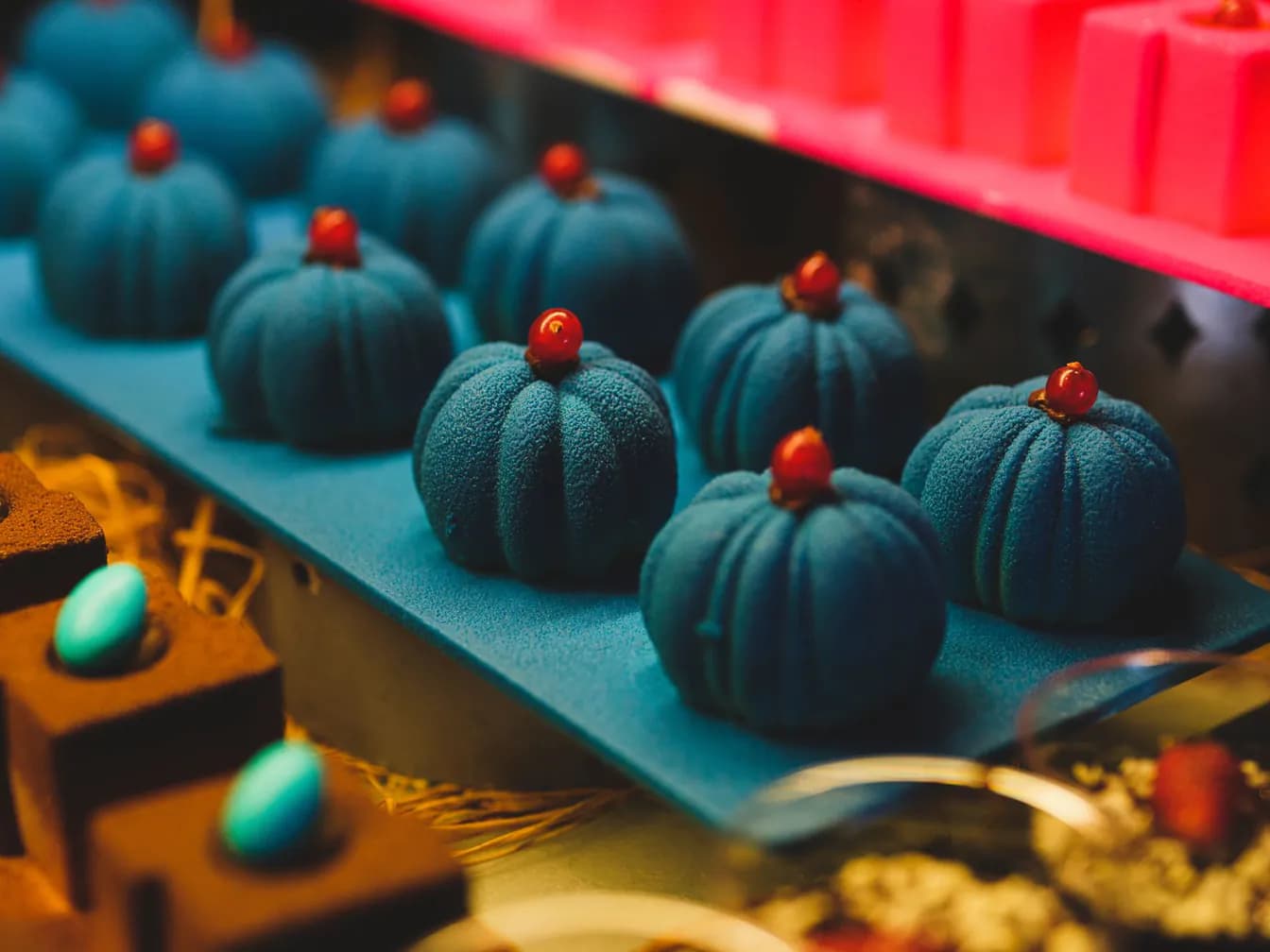 BLUE VELVET