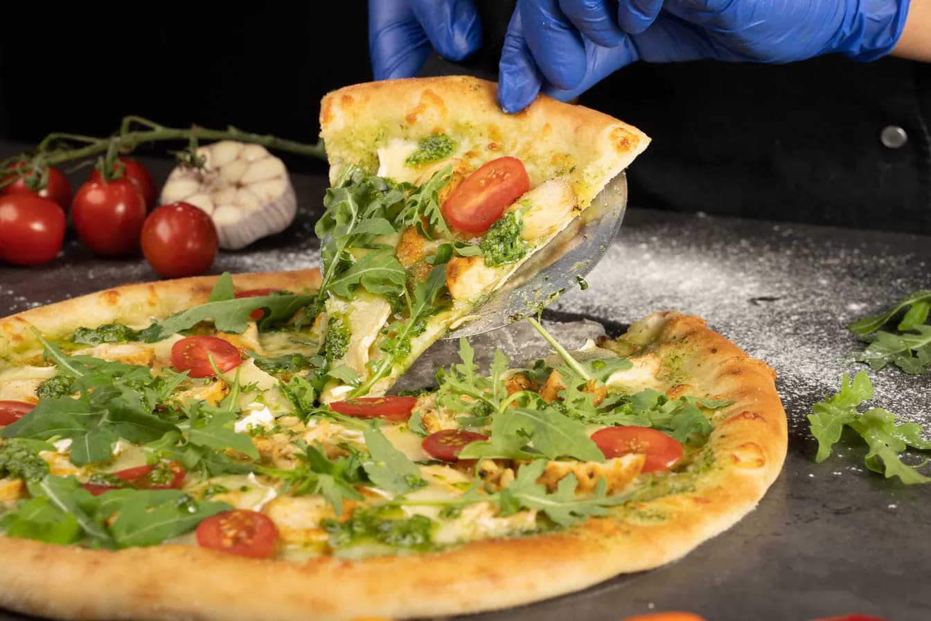 14" pesto pizza