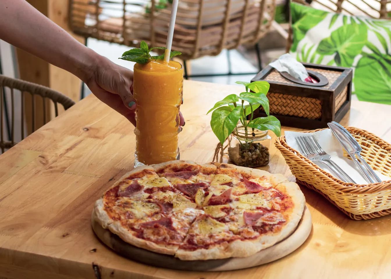 Mango Pineapple Smoothie