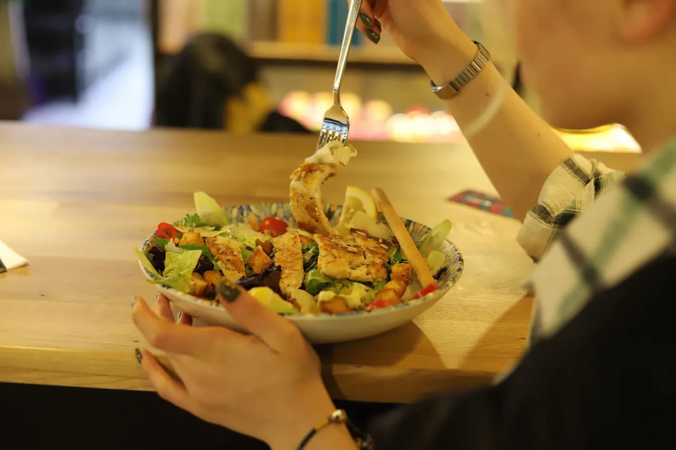 CHICKEN TENDER SALAD