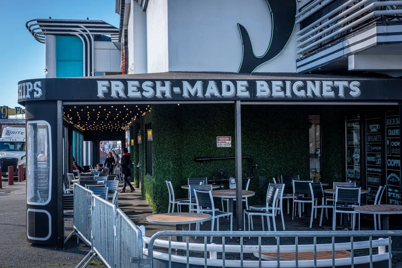 Fresh handmade Beignet (3 pieces)