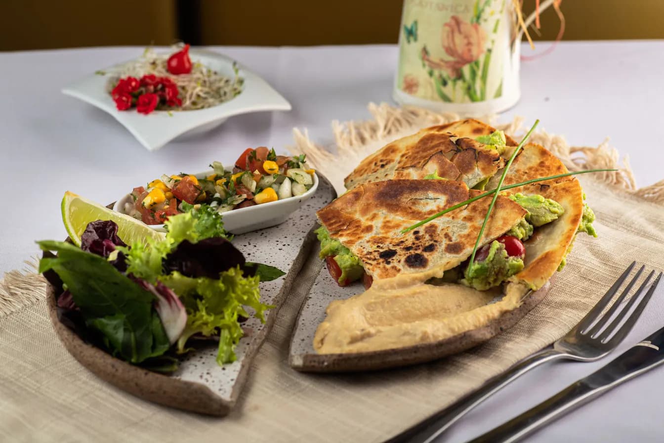 Party Platter Quesadilla Explosion Salad