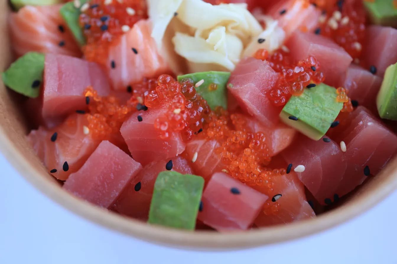 Tobiko (red or green)