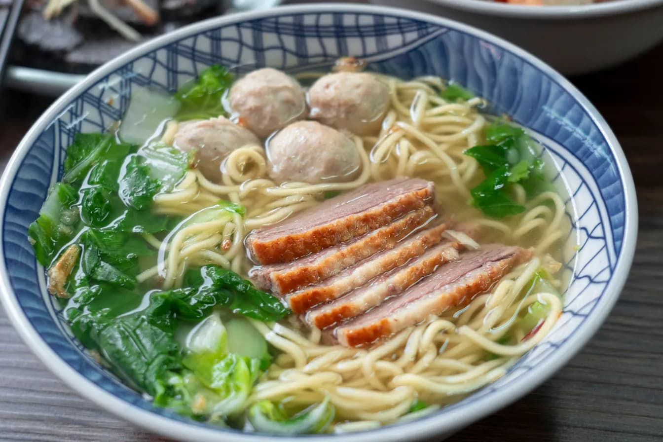 Meatball Lanzhou Noodles 肉丸子拉麵