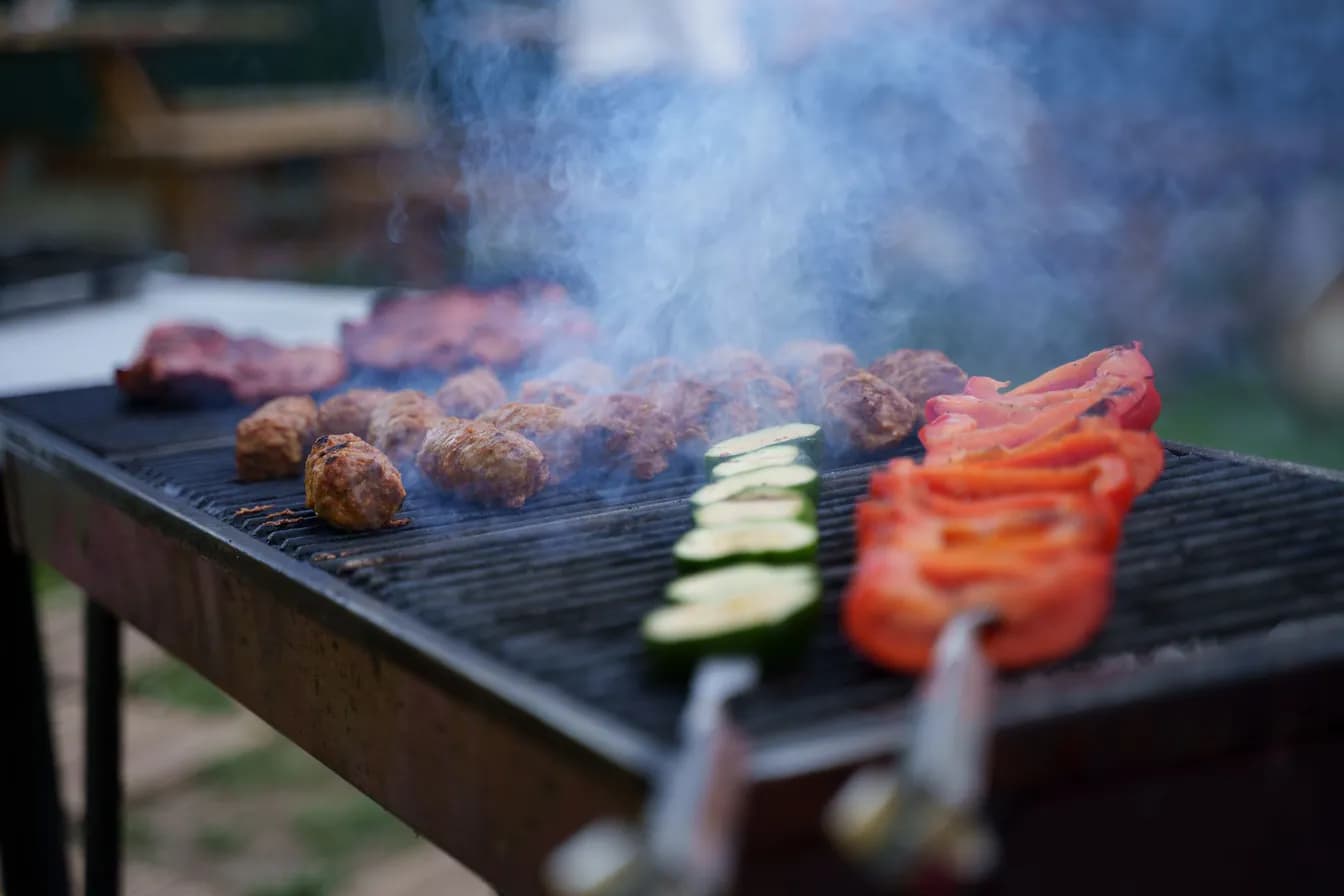 MEAT & MEAT