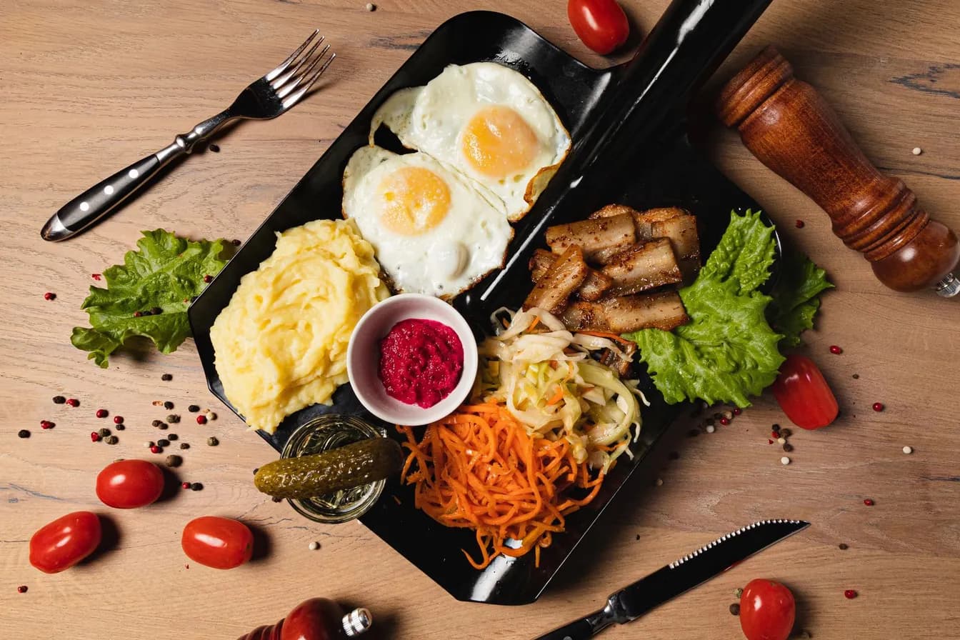 Eggs & Potatoes