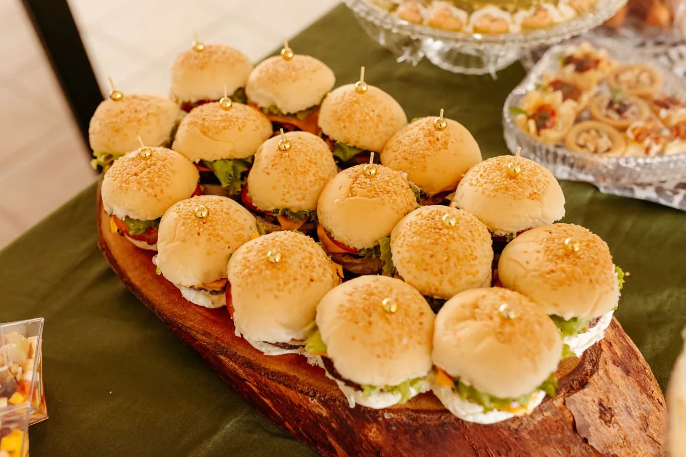 Sandwich Tray
