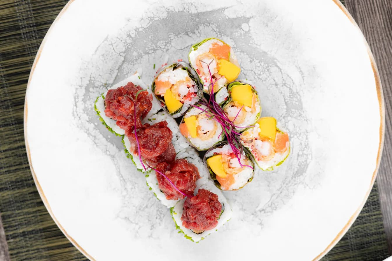 Mango Crunchy Dragon Roll 10pc