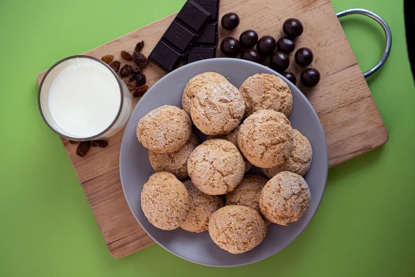 White Chocolate Macadamia Cookies