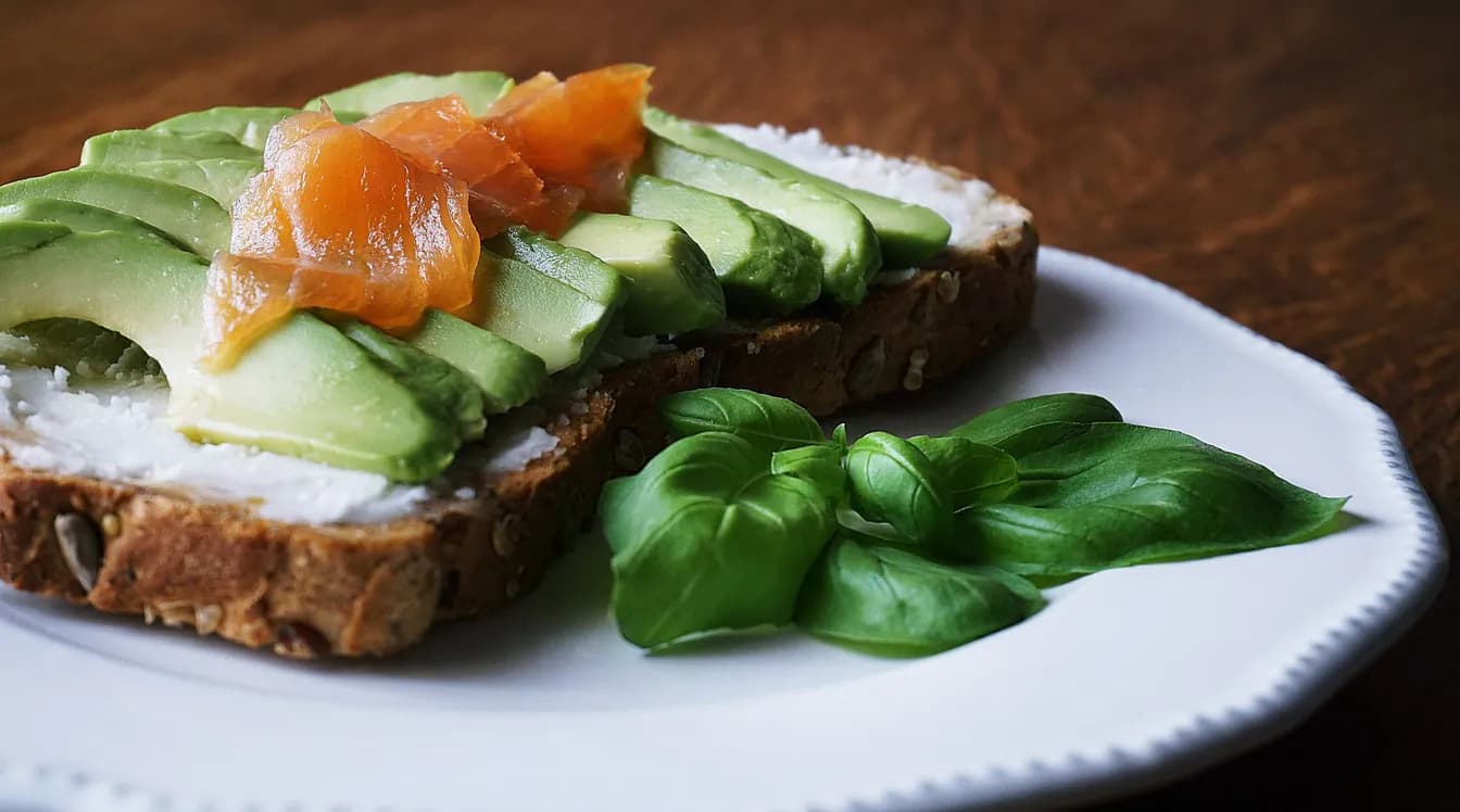 SLICED AVOCADO