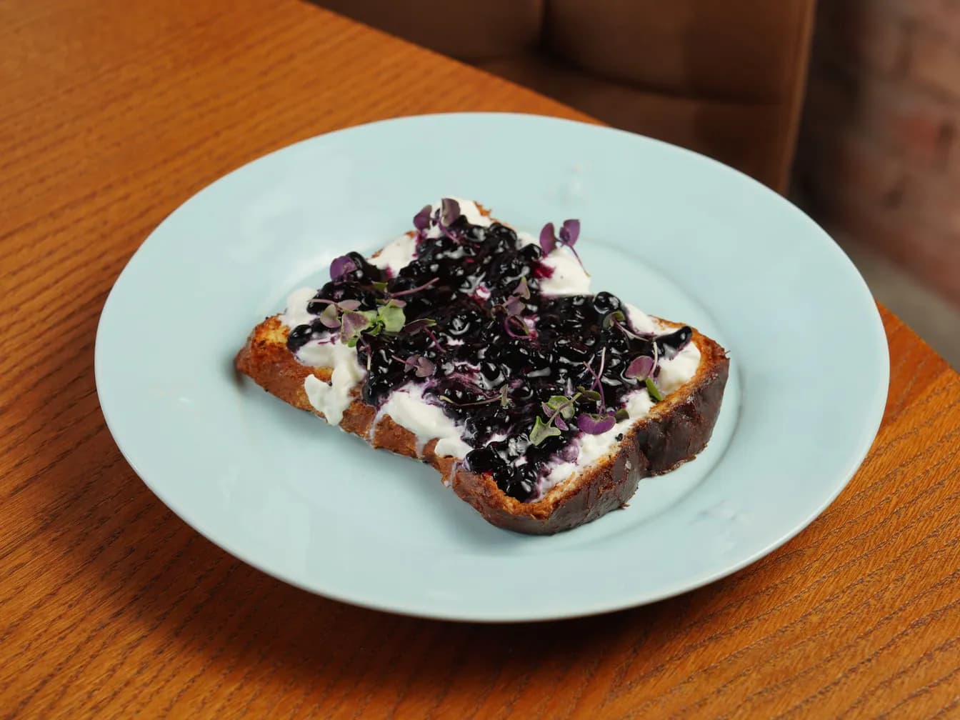 Braised leek tartine