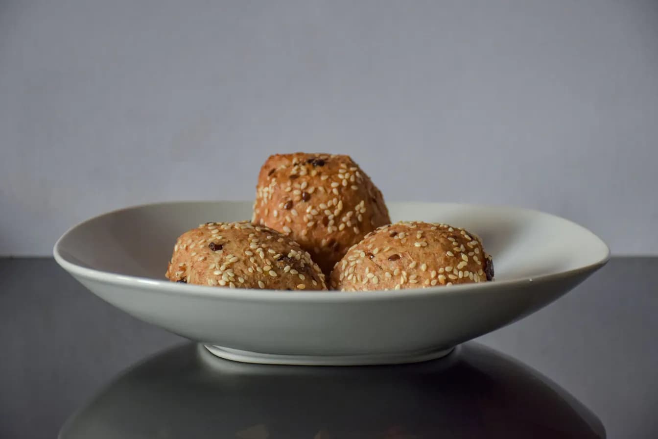BREAD ROLL