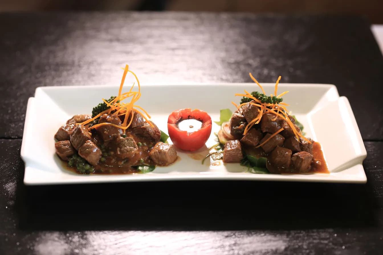 B 9. Beef with Oyster Sauce