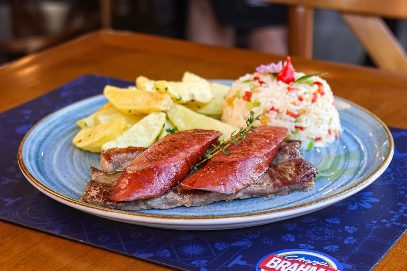 Milanesa de Res / Breaded Steak