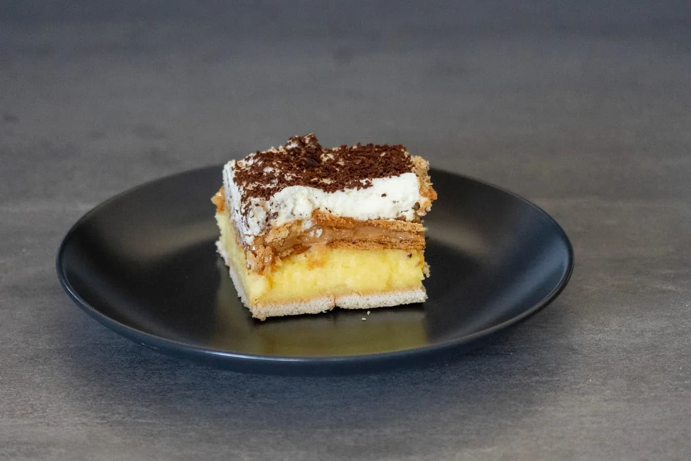 Milhojas Cake