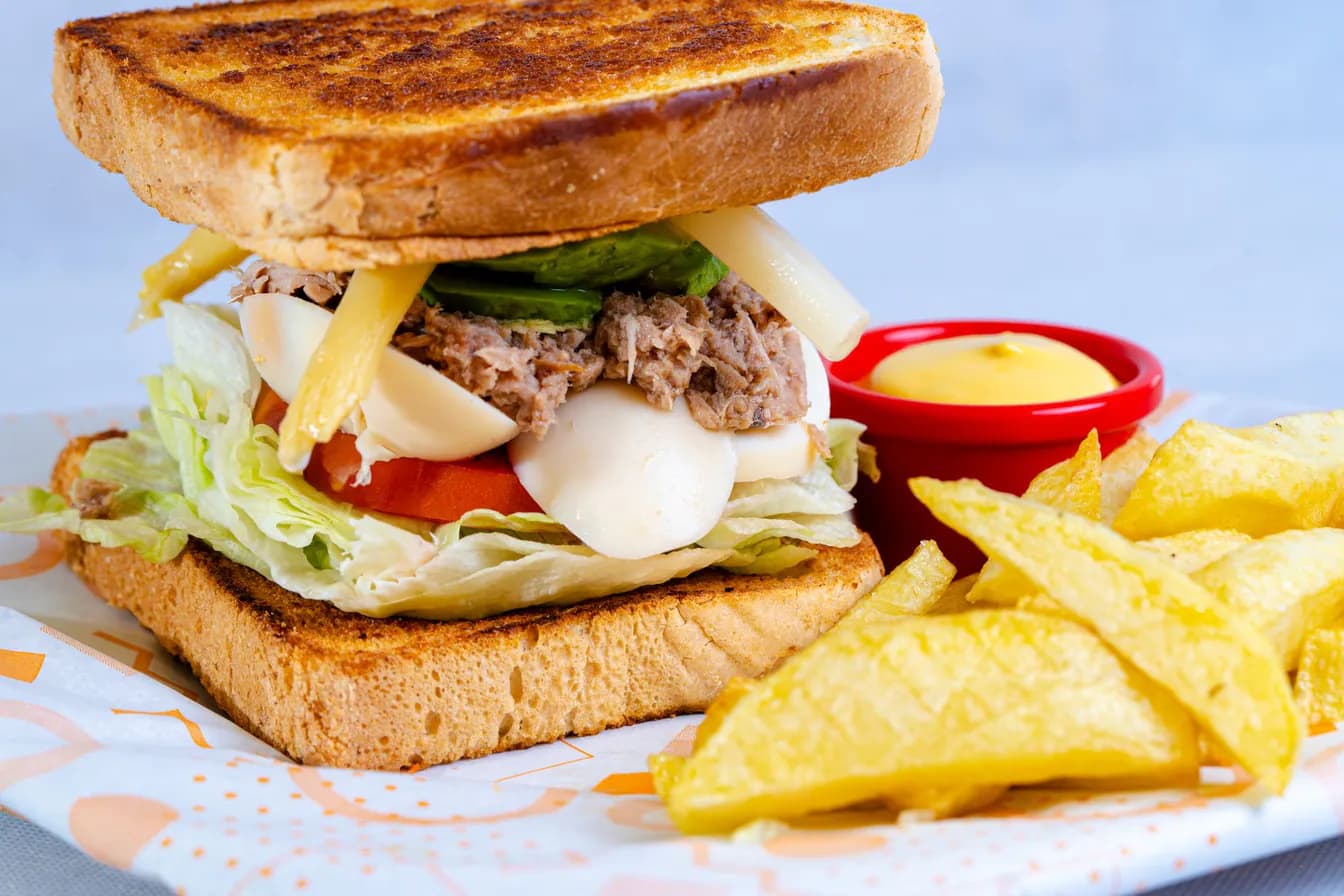 Corvina Sandwich