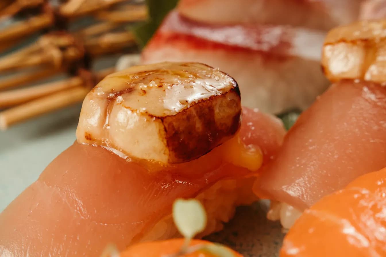 Spicy Scallop Roll