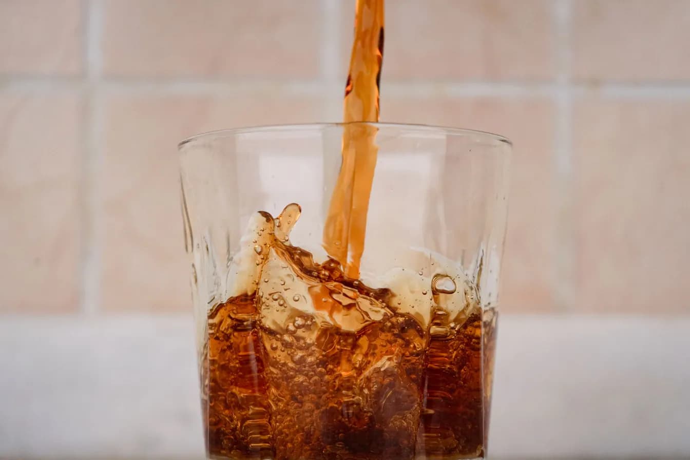 OLIPOP Vintage Cola
