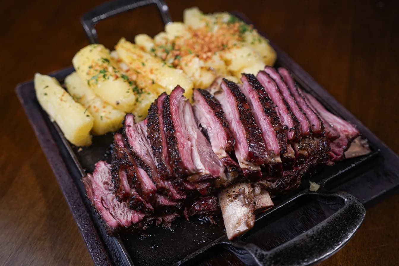 Quincy Cattle Flat Iron 8oz