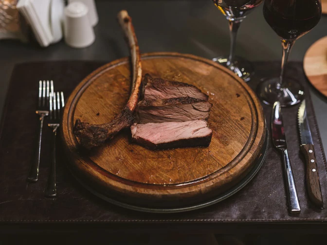Tomahawk Ribeye Steak