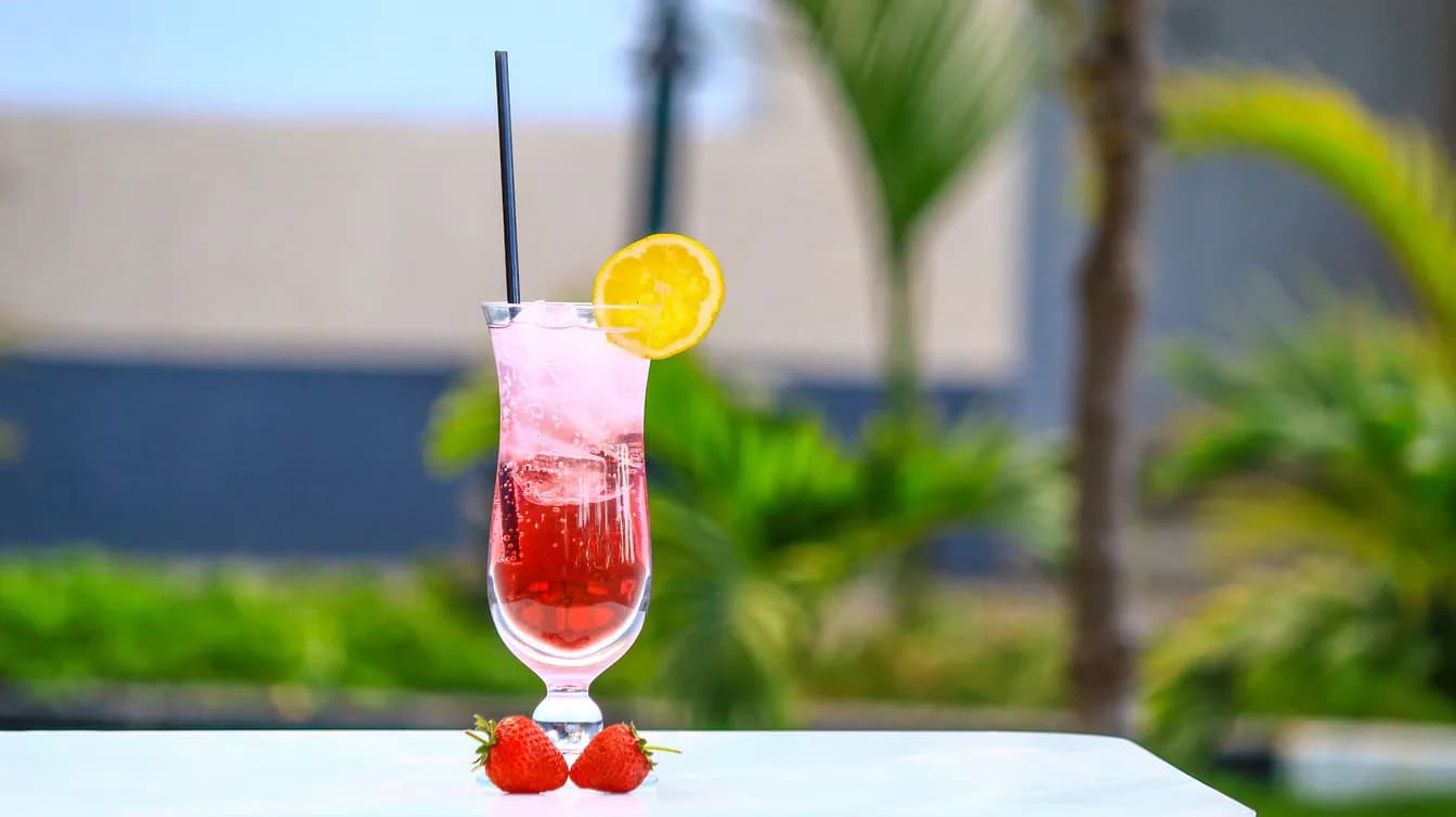 Whiskey Strawberry Lemonade