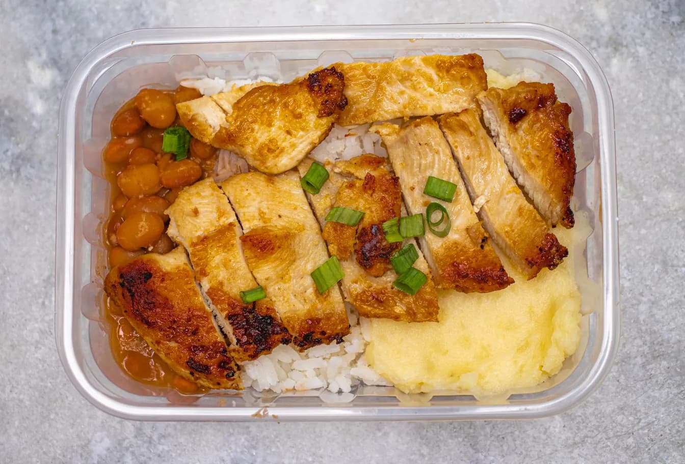¼ Chicken Lunch Special
